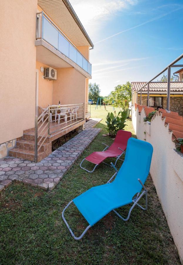 Apartments Ankica Blue Peroj Bagian luar foto